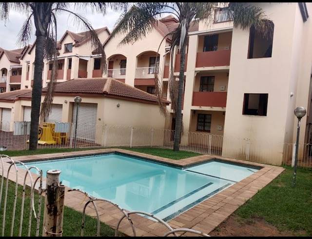 3 BEDROOM APARTMENT FOR SALE IN FERNDALE